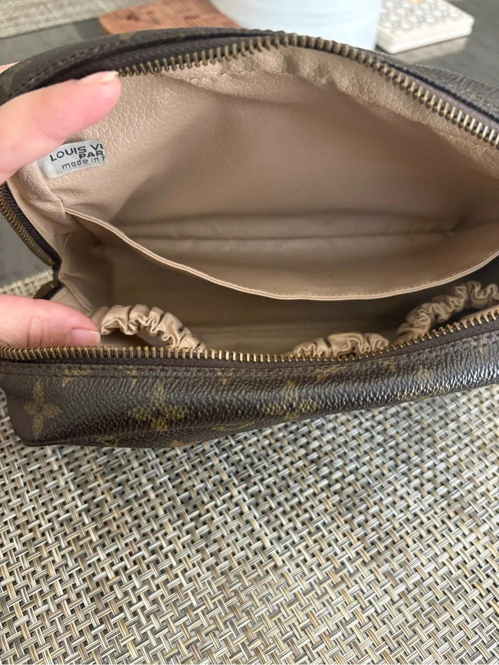 Louis Vuitton Trousse 23